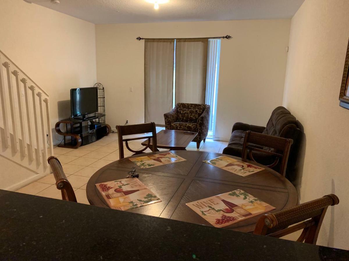 Bedroom Suite In Lauderdale Lakes Townhome Fort Lauderdale Luaran gambar